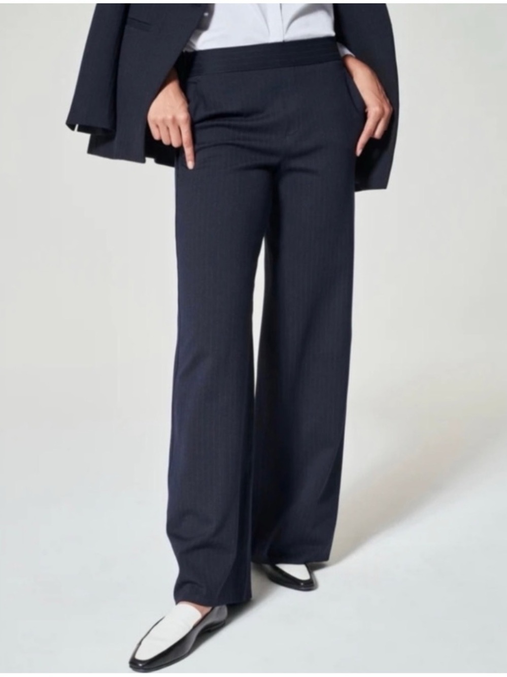 Spanx Women’s Sz M Navy Pinstripe Pants Pull On Perfect Ponte